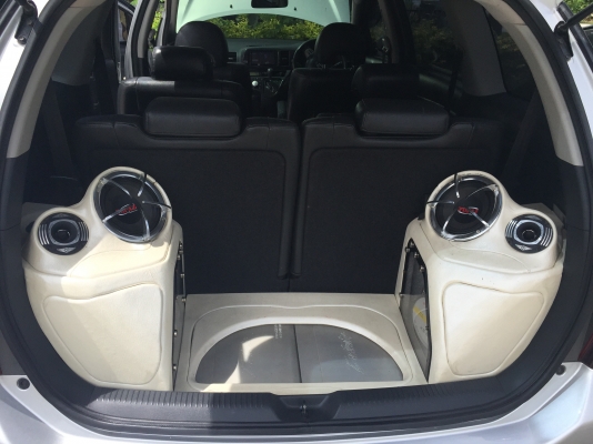 ปี2009 2.0Q LIMITED หลังคาซันลูฟ LPGหัวฉีดถังโดนัส เครื่องเสียงชุดใหญ่JVC ปี2009 2.0Q LIMITED หลังคาซันลูฟ LPGหัวฉีดถังโดนัส เครื่องเสียงชุดใหญ่JVC