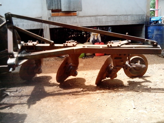 ขายผาน 3โครง4 CMTรุ่นใหม่ ใส่ฟอร์ด คูโบต้า 60แรงขึ้นไป ขายผาน 3โครง4 CMTรุ่นใหม่ ใส่ฟอร์ด คูโบต้า 60แรงขึ้นไป