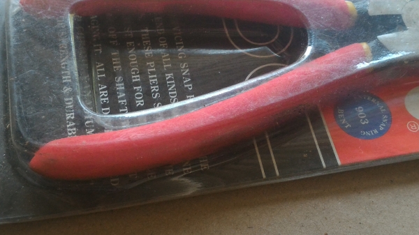 คีมถ่างแหวน SOLO ของใหม่ยังไม่ได้ใช้ (มี สามอันเท่านั้น)