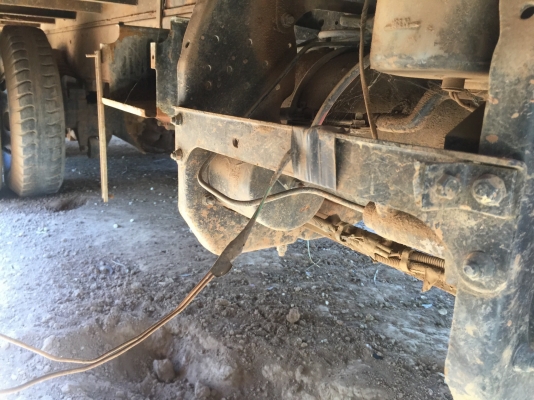 เทนเลอร์ขึ้นรถเกี่ยว. เพลาเดียวหางพับ FN515เครื่อง6D14 เทนเลอร์ขึ้นรถเกี่ยว. เพลาเดียวหางพับ FN515เครื่อง6D14