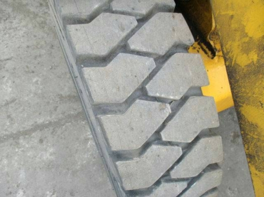 ขายรถตัก หิน ดิน ทราย ยี่ห้อ YANMAR รุ่น Y 15 W เครื่องยนต์ 2TR20L สภาพสวย ขายรถตัก หิน ดิน ทราย ยี่ห้อ YANMAR รุ่น Y 15 W เครื่องยนต์ 2TR20L สภาพสวย