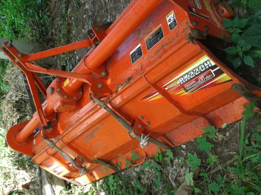 ขายจอบหมุนตราช้าง2.2เมตรสภาพพร้อมใช้งาน50-95แรง