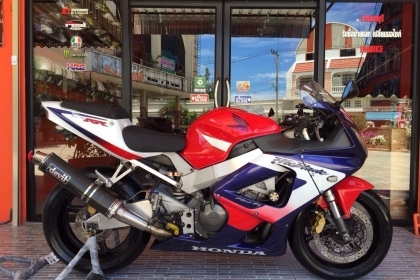 ขาย HONDA CBR 929 ปี 2001 สภาพนางฟ้า ของแต่งแน่นๆครับ ระบบเครื่อง ระบบไฟสมบูรณ์ทุกจุดครับ ราคา 119,000 บาท อินวอยท์ สรรพสามิตแท้
