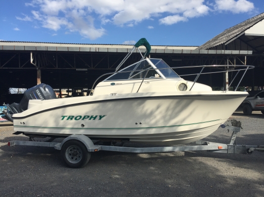 ขายเรือตกปลา Trophy 20ft walkaround