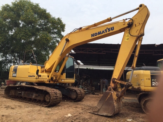 ขายรถแบคโฮ KOMATSU PC200-7 ทำงาน 12131ชั่วโมง สนใจโทร 081-970-1072