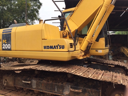 ขายรถแบคโฮ KOMATSU PC200-7 ทำงาน 12131ชั่วโมง สนใจโทร 081-970-1072