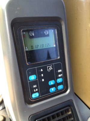 ขายรถแบคโฮ KOMATSU PC200-7 ทำงาน 12131ชั่วโมง สนใจโทร 081-970-1072
