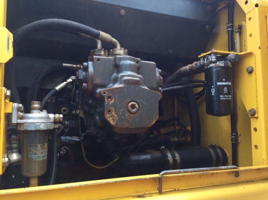 ขายรถแบคโฮ KOMATSU PC200-7 ทำงาน 12131ชั่วโมง สนใจโทร 081-970-1072 ขายรถแบคโฮ KOMATSU PC200-7 ทำงาน 12131ชั่วโมง สนใจโทร 081-970-1072
