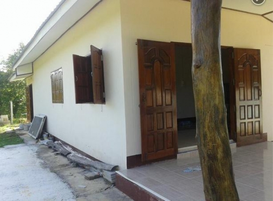 ขายบ้านพร้อมที่ดิน อยู่ข้างค่ายทหารศรีสองรัก ต.ศรีสองรัก อ.เมือง จ.เลย ถนนเส้นเชียงคาน-เมืองเลย บ้านเพิกสร้างเสร็จประมาณ1ปีกว่าๆ2ห้องนอน 1ห้องน้ำประตูหน้าต่างใช้ไม้ประดู่ไม้มะค่าอย่างดี ขายบ้านพร้อมที่ดิน อยู่ข้างค่ายทหารศรีสองรัก ต.ศรีสองรัก อ.เมือง จ.เลย ถนนเส้นเชียงคาน-เมืองเลย บ้านเพิกสร้างเสร็จประมาณ1ปีกว่าๆ2ห้องนอน 1ห้องน้ำประตูหน้าต่างใช้ไม้ประดู่ไม้มะค่าอย่างดี