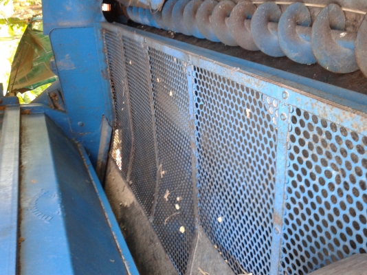 ต้องการขายด่วนตู้นวดข้าวไทยเส็งรุ่น ไร้พศ ข้าวถั่ว จัมโบ้8000 7ฟุต