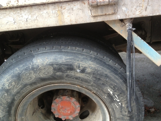 HINO220แรงม้าติดเฮียบพับ4ตันกว่าพร้อมใช้รถสวยๆเดิมๆ