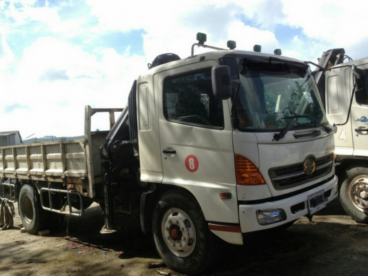 HINO220แรงม้าติดเฮียบพับ4ตันกว่าพร้อมใช้รถสวยๆเดิมๆ