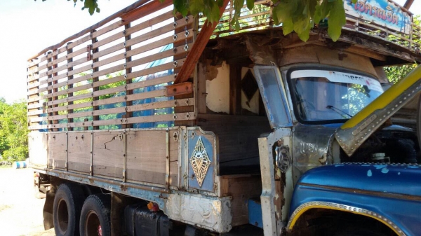 ขาย ((195.000)) หัวยาวเพลาเดียว เครื่องเกียร์ ร็อกกี้ 175แรง สภาพดีพร้อมใช้งาน