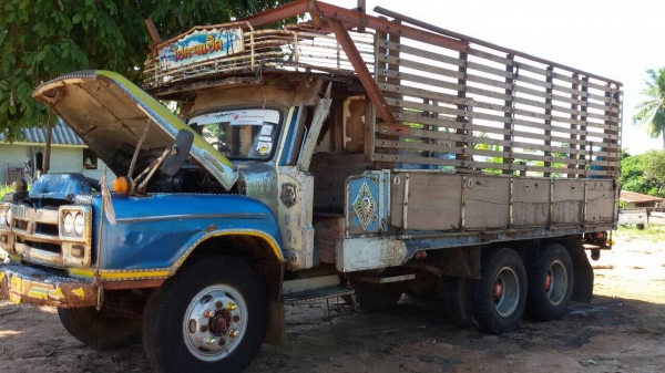 ขาย ((195.000)) หัวยาวเพลาเดียว เครื่องเกียร์ ร็อกกี้ 175แรง สภาพดีพร้อมใช้งาน