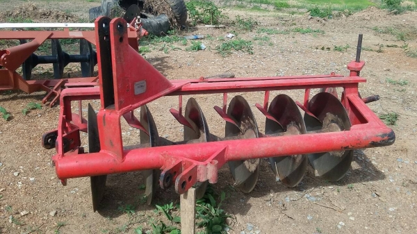 ขายผานพรวนเอ้ววี้6&times;22ตราช้างลูกปืนแน่นใบยังเต็ม