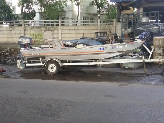 เรืออลูมิเนียม bass tracker 16ฟุต