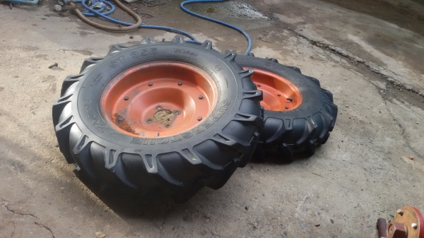 ขาย\%พร้อมกระทะหนึ่งคู้ ราคา3500บาท ดอกสวยมากๆ เดิมๆโทร0813655997อำพร พาเจริญ ต วังบัว อ คลองขลุง จ กำแพงเพชร