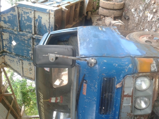 ขายเหมารถ6ล้อดั้ม3คันลดเหลือ6300000แยกขายKSคันละ230000 250 คันล่ะ180000