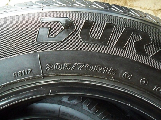 ยางกระบะขอบ15 บริดสโตน205-70-R15ลงพื้นปลายปี13 (4เส้น 2,800บ)