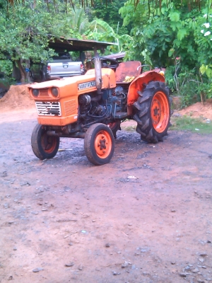 รถไถ คูโบต้า L 1801 แรงราคาเบาๆ