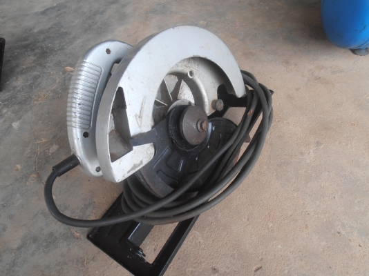 เลื่อยวงเดือน 9 นิ้ว