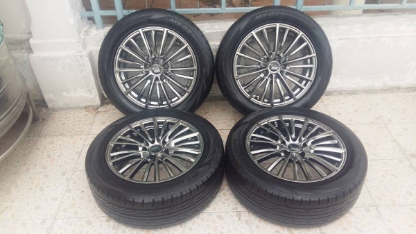 ขายล้อแม็กมือ2 ssw 17" พร้อมยางปี13 สนใจติดต่อเล็กคลองสามครับ 081-3747940 ขายล้อแม็กมือ2 ssw 17" พร้อมยางปี13 สนใจติดต่อเล็กคลองสามครับ 081-3747940