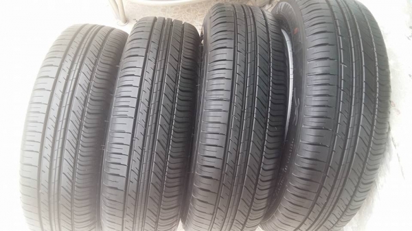 ขายล้อแม็กป้ายแดง city 15" พร้อมยางปี15  สนใจติดต่อเล็กคลองสามครับ 081-3747940