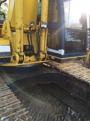 KOBELCO SK200-3 รถซื้อเก่านอกมาปี57 รถใช้งานมาปีเดียว ใช้งานดี รถสวยมาก เอกสารInvoice KOBELCO SK200-3 รถซื้อเก่านอกมาปี57 รถใช้งานมาปีเดียว ใช้งานดี รถสวยมาก เอกสารInvoice