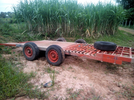 รถเทนเลอร์ลากรถเกี่ยวคูโบต้า4ล้อพร้อมใช้