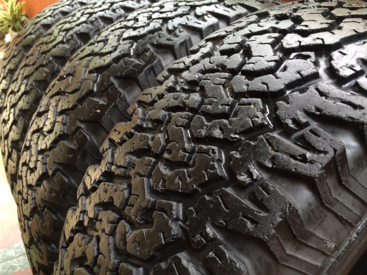 ขายยาง bf al 265/70/16 สวยๆครับ