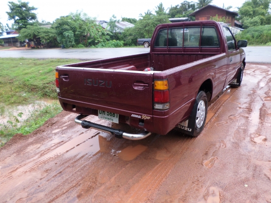 ขายรถกระบะ ISUZU TFR -90HPตอนเดียวปี37  รถเดิมๆเครื่องดีแน่นๆประหยัดน้ำมันสุดๆช่วงล่างแน่นปึกครัชชีสวยไม่มีผุ เอกสารพร้อมโอน แอร์+เทปชีดี+ยางใหม่4เส้น รถสภาพพร้อมใช้งานครับ ขายราคา 119,000บาท สนใจสอบถามได้ครับ080-1696651 รถอยู่ที่โรงพยาบาลปทุมราชวงศาจังหว