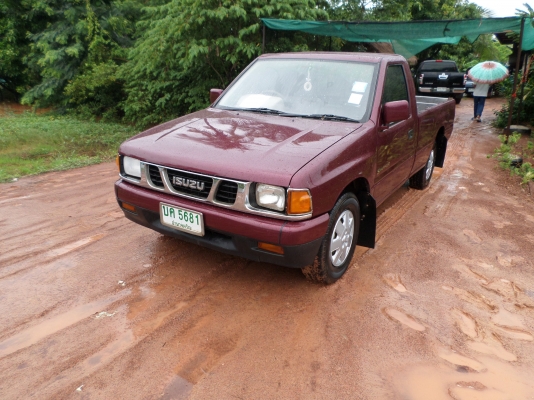 ขายรถกระบะ ISUZU TFR -90HPตอนเดียวปี37  รถเดิมๆเครื่องดีแน่นๆประหยัดน้ำมันสุดๆช่วงล่างแน่นปึกครัชชีสวยไม่มีผุ เอกสารพร้อมโอน แอร์+เทปชีดี+ยางใหม่4เส้น รถสภาพพร้อมใช้งานครับ ขายราคา 119,000บาท สนใจสอบถามได้ครับ080-1696651 รถอยู่ที่โรงพยาบาลปทุมราชวงศาจังหว