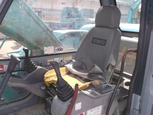 ขาย KOBELCO SK200LC-3 เก่านอกสภาพดี ติดต่อ 098-246-3778 , 089-062-8275 น๊อค