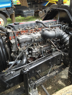 ขายรถดั้ม  เดก้า 195 ประกอบใหม่ มีทะเบียนพร้อมโอนจัดไฟแนนซ์ได้ ราคาถูกครับ