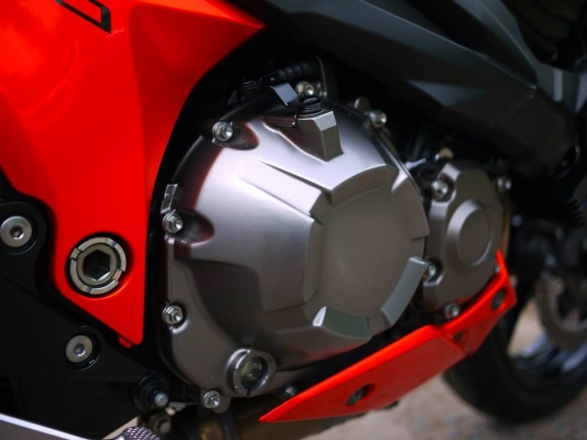 ขาย Kawazaki Z800 ปี 2013 พร้อมทะเบียนแท้ สภาพนางฟ้า ไม่ล้ม ไม่ชน ไม่แปะ เครื่องสดๆ