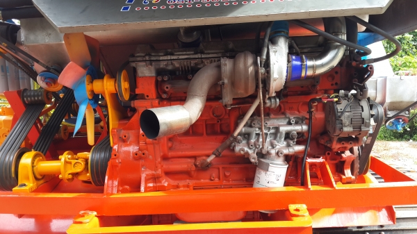 ขายรถเกี่ยวข้าววรพจน์การช่าง