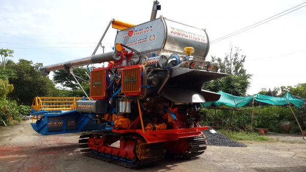 ขายรถเกี่ยวข้าววรพจน์การช่าง