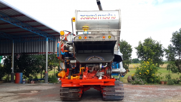 ขายรถเกี่ยวข้าววรพจน์การช่าง