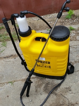 ของใหม่เราก็นำเข้าจากใต้หวันมาครับ อันนี้เป็น เครื่องฉีดพ่นยา แบบสะพาย ขนาด 18 ลิตร ถังหนาพิเศษ