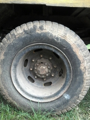 ขายด่วนรถหกล้อหน้ายาว เครื่อง EH100 เกียร์ร็อค 6 เกียร์เดินหน้า ช่วงล่างหญ่ พวงมาลัยพาวเวอร์