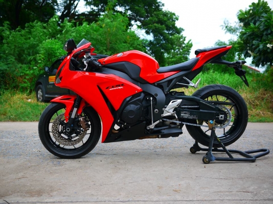 ขาย Honda CBR 1000 รถศูนย์พร้อมทะเบียนแท้ ปี 2014 สภาพสวยกริ๊ป สีเดิมทั้งคันได้ไปคุ้มแค่แน่นอน ขาย Honda CBR 1000 รถศูนย์พร้อมทะเบียนแท้ ปี 2014 สภาพสวยกริ๊ป สีเดิมทั้งคันได้ไปคุ้มแค่แน่นอน