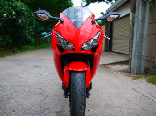 ขาย Honda CBR 1000 รถศูนย์พร้อมทะเบียนแท้ ปี 2014 สภาพสวยกริ๊ป สีเดิมทั้งคันได้ไปคุ้มแค่แน่นอน ขาย Honda CBR 1000 รถศูนย์พร้อมทะเบียนแท้ ปี 2014 สภาพสวยกริ๊ป สีเดิมทั้งคันได้ไปคุ้มแค่แน่นอน