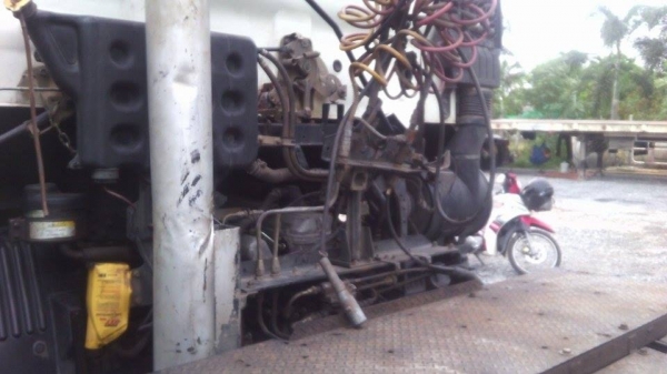 hino320 หัวลากราคาโดนๆ ขายด่วน ปี49 ก่อน hispeed hino320 หัวลากราคาโดนๆ ขายด่วน ปี49 ก่อน hispeed