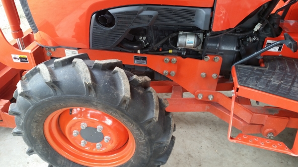 ขายรถไถคูโบต้า  KUBOTA   L 3608 (4WD) พร้อมชุดใบมีดดันหน้าคานล่าง