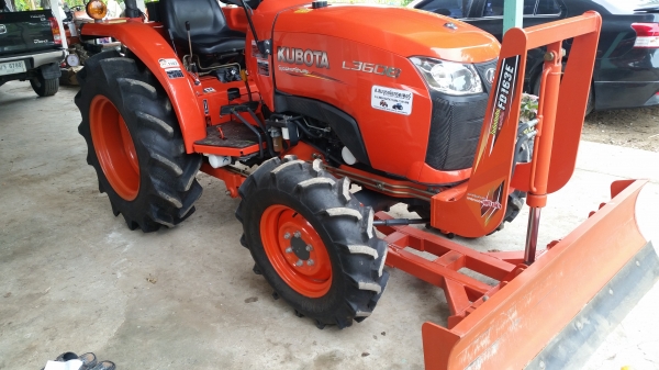 ขายรถไถคูโบต้า  KUBOTA   L 3608 (4WD) พร้อมชุดใบมีดดันหน้าคานล่าง