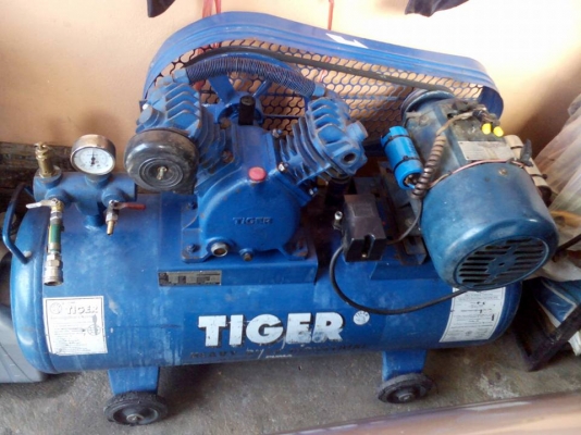 ขายปั๊มลม TIGER รุ่น TG-2 ขนาด 1/2 แรง 64 ลิตร สถาพตามรูปเลยคับ ของเดิมๆ  พร้อมใช้งาน