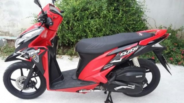 ขายhonda click 125 เครื่องเดิมสนิท เฟืองท้ายไม่มีหอน ท่อไม่มีควันแน่นอน ชุดสีเดิมสนิท วิ่งน้อย รถบ้าน ทะเบียนไม่ขาดต่อ ชุดโอนครับ รถอยุ่ สรงประภา ดอนเมือง กรุงเทพ เบอ 0891123302 line progress7109 ราคา 25500 บาท