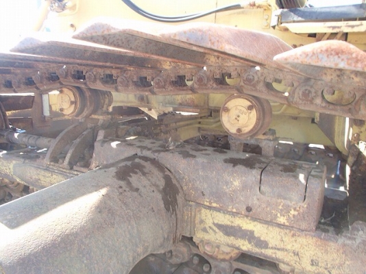 รถดัน Komatsu D20PLL-7 รุ่น 7 นำเข้าจากญี่ปุ่นแท้ๆ แทรคกว้าง 1.05เมตร สวยเดิมๆ แจ่มมาก ขายไม่แพงด้วย 086-303-9797