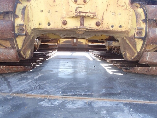 รถดัน Komatsu D20PLL-7 รุ่น 7 นำเข้าจากญี่ปุ่นแท้ๆ แทรคกว้าง 1.05เมตร สวยเดิมๆ แจ่มมาก ขายไม่แพงด้วย 086-303-9797