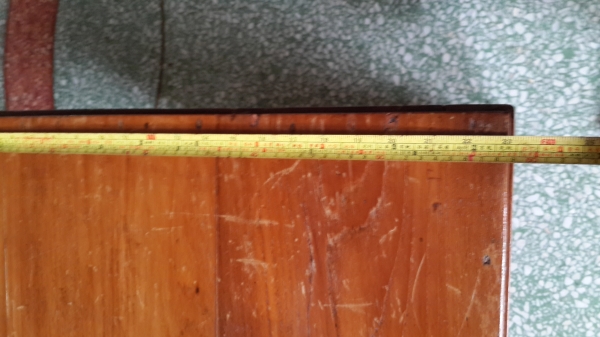 โต๊ะทำงานไม่สัก